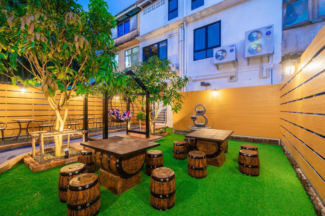 Auberge de jeunesse Marco Polo Phuket Poshtel & Bistro Extérieur photo
